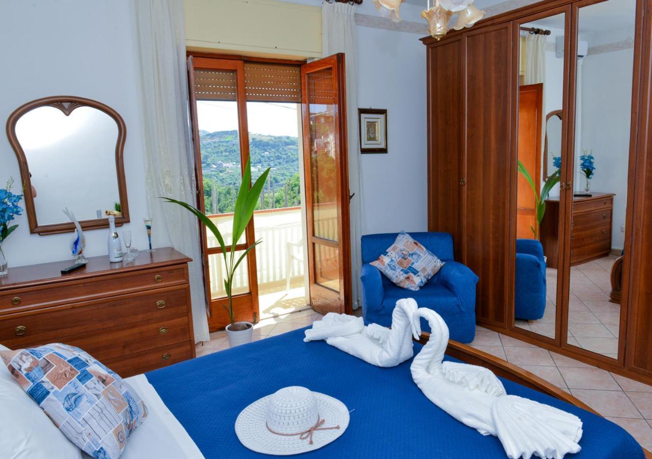 La Casa Dei Nonni Massa Lubrense Exterior foto
