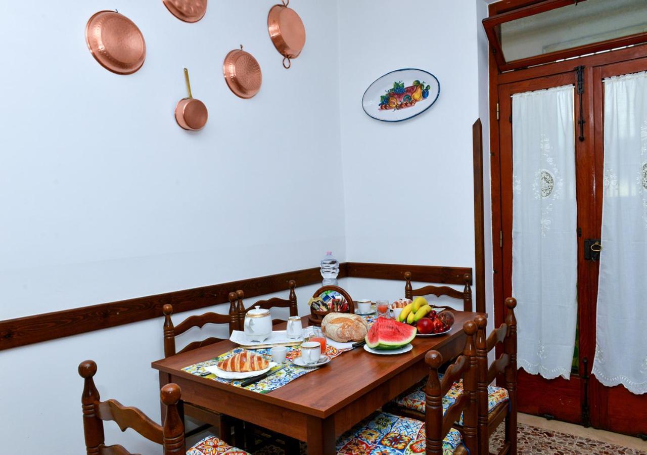 La Casa Dei Nonni Massa Lubrense Exterior foto